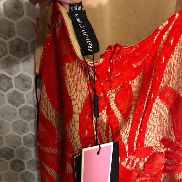 PrettyLittleThing Red Lace Midi Dress - Picture 8 of 8
